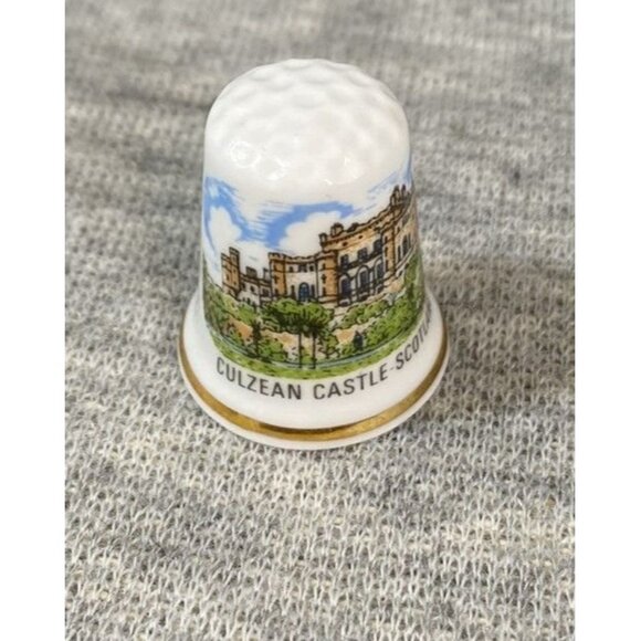 Culzean Castle Scotland Bone China Thimble British Made - Picture 1 of 6